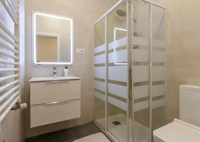 Estrena Glamour Y Guggenheim 毕尔巴鄂