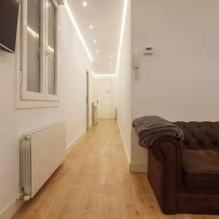 Estrena Glamour Y Guggenheim Διαμέρισμα *